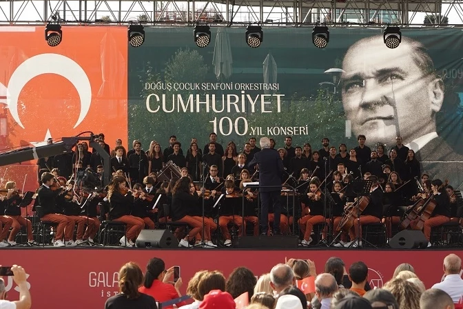 Doğuş Çocuk Senfoni Orkestrası Cumhuriyet