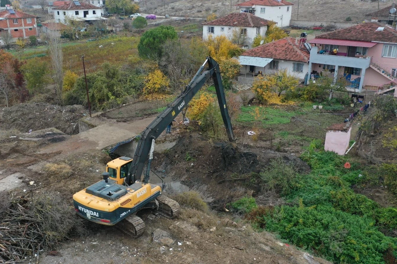 Balıkesir’de dere yatakları temizleniyor