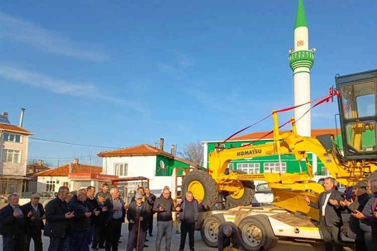 Altınyazı Karasaz Kooperatifi yeni iş makinesine kavuştu