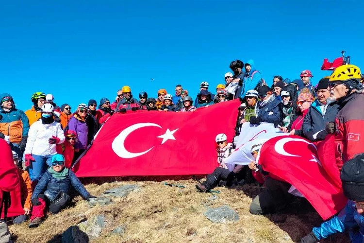 SARDOS üyeleri Çanakkale Şehitleri için Kazdağları