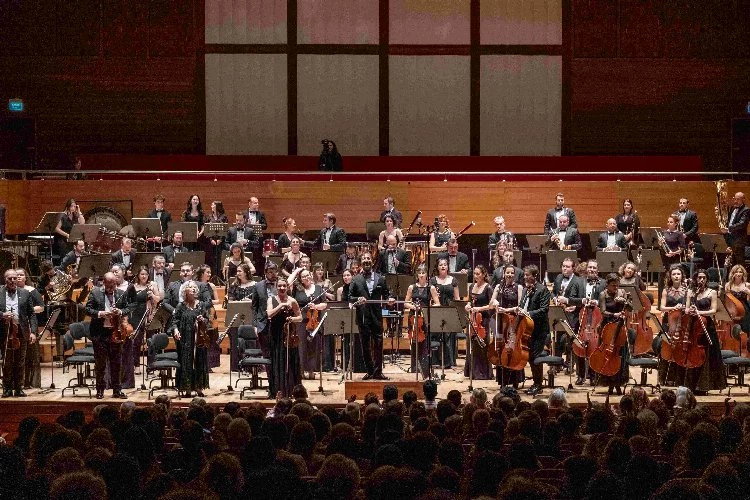 Olten Filarmoni Orkestrası ve Danıel Cıobanu İzmir