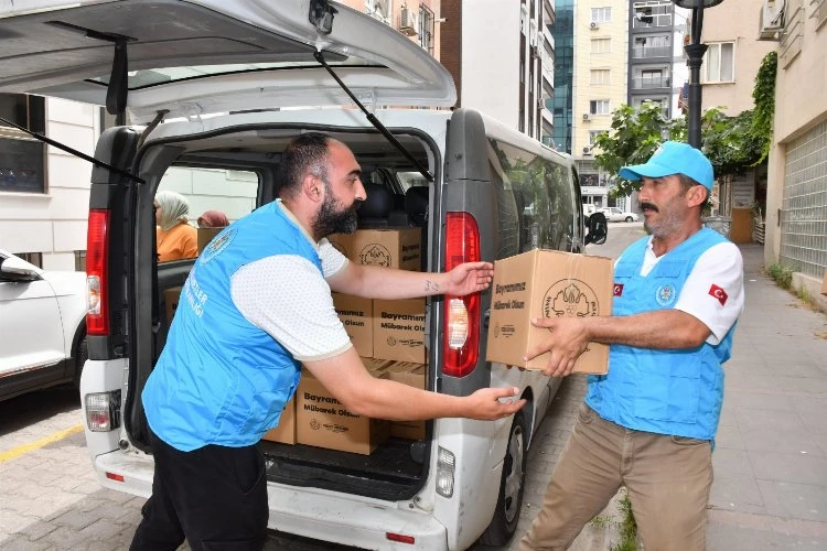 Bayramda ihtiyaç sahibi Manisalılar yalnız değil