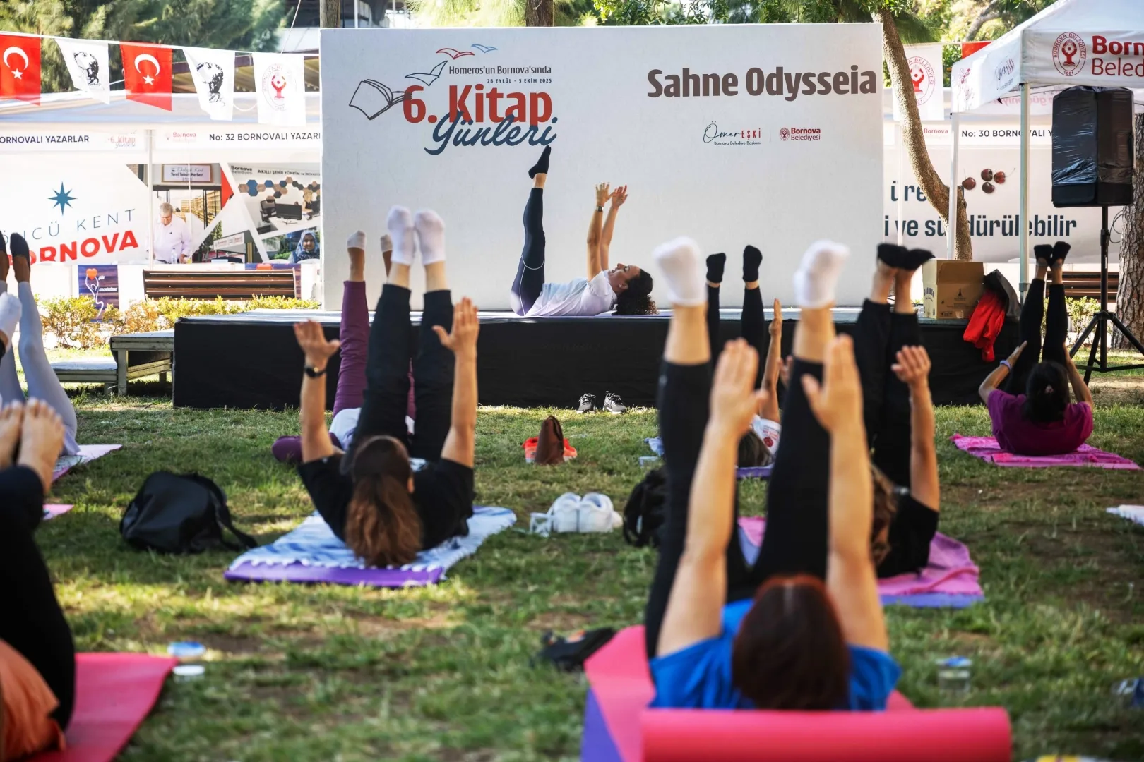 İzmir Bornova’da kitapların ışığında renkli şölen