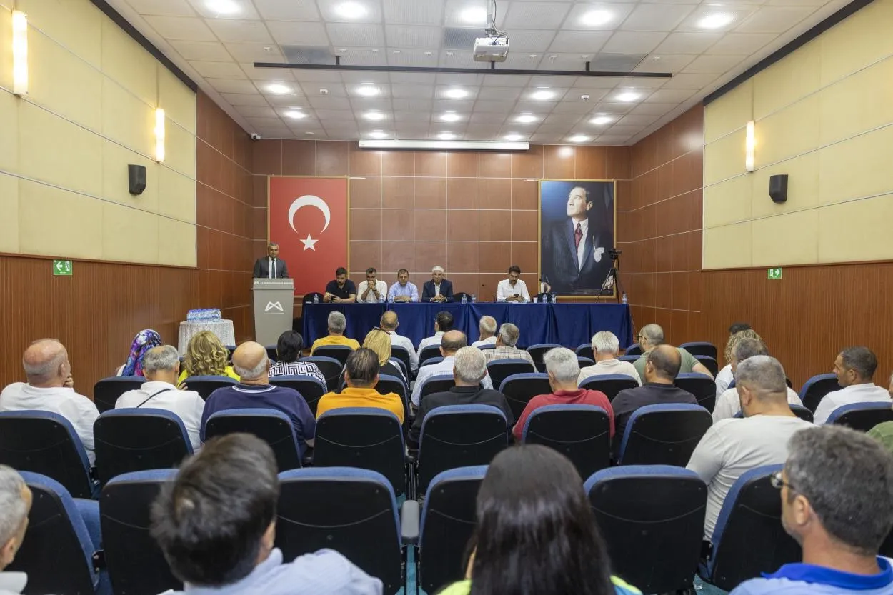 Mersin Büyükşehir’den Akdeniz’de muhtarlarla verimli istişare toplantısı