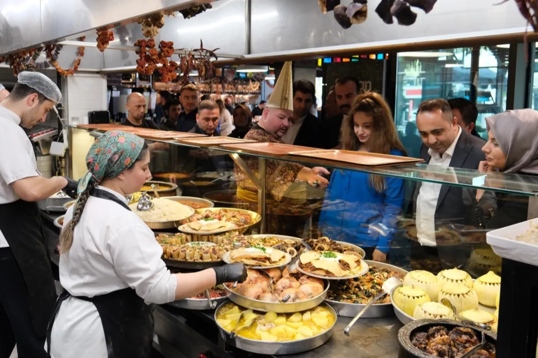 Gastro İnegöl’de Osmanlı Mutfağı rüzgarları esti