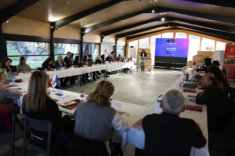 İstanbul Büyükşehir'den kadın istihdamı için çözüm çalıştayı