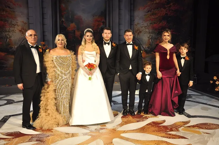 Görkemli düğün mutluluk saçtı