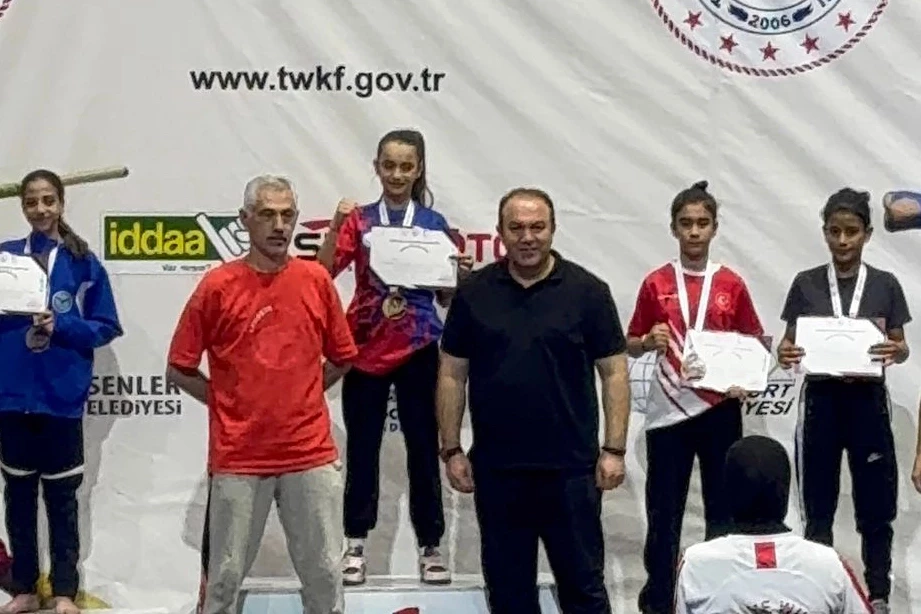 Konya Meramlı sporculardan Balkan Şampiyonası’nda çifte zafer