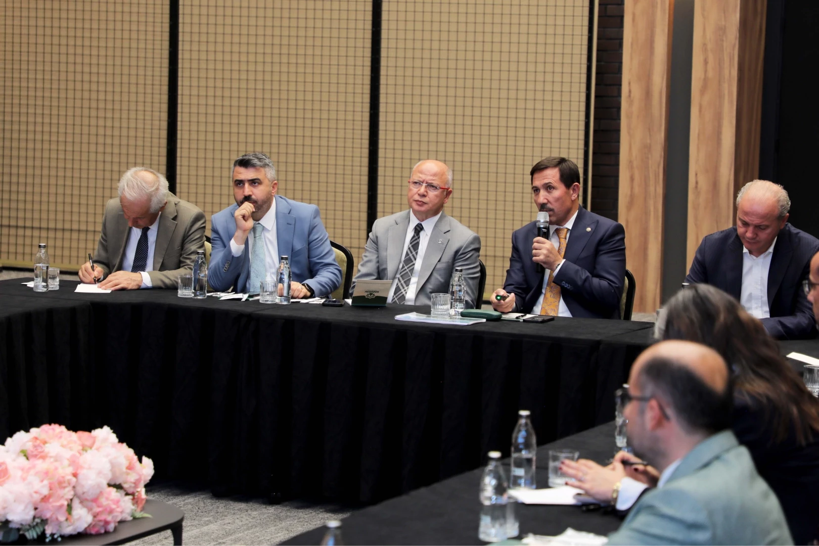 Başkan Kılca, Karatay’ın yatırımlarını Bursa heyetiyle paylaştı