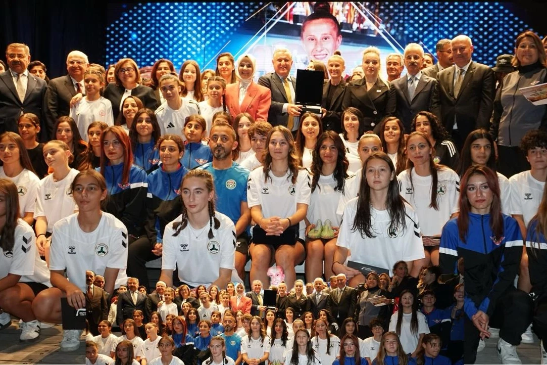 II. Kristal Ayaklar