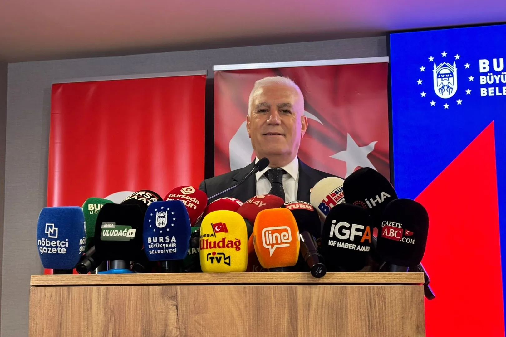 Bursa’da gençlik odaklı vizyon... Başkan Bozbey’den spor, eğitim ve kültür atılımı