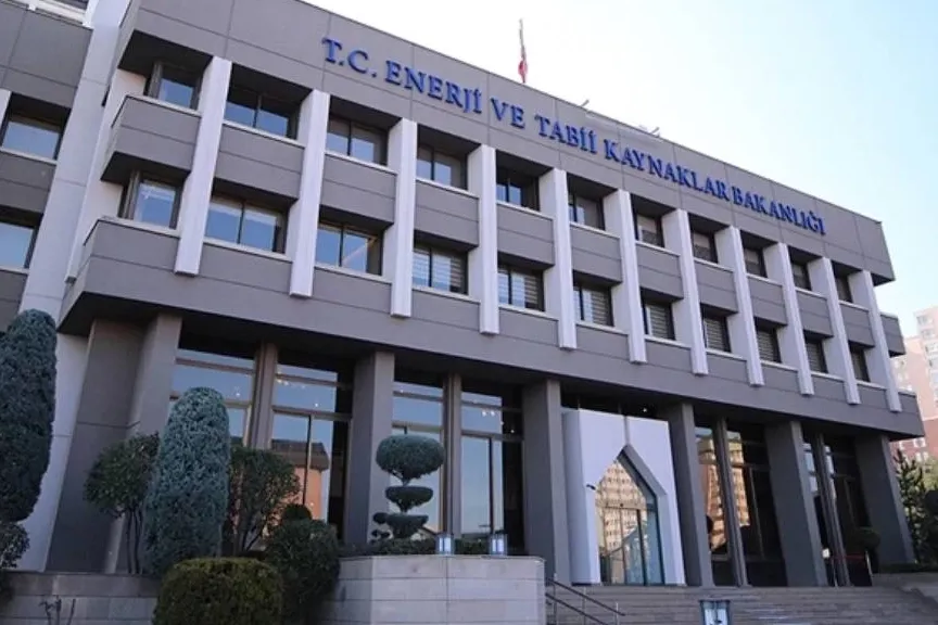 Enerji sektöründe yetkilendirme ve sertifika bedelleri güncellendi