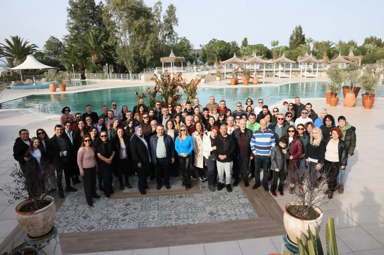 Ekonomi Muhabirleri Derneği İzmir Şubesi 36. yaşını Foça’da kutladı