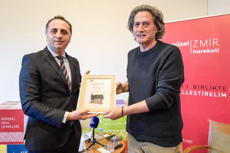 Kent konuşuyor, İzmir dinliyor