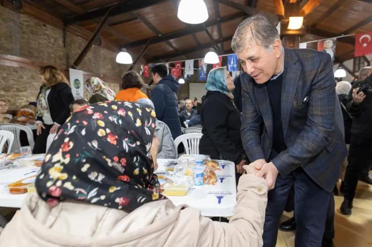 İzmir Büyükşehir Tire'de sofra kurdu