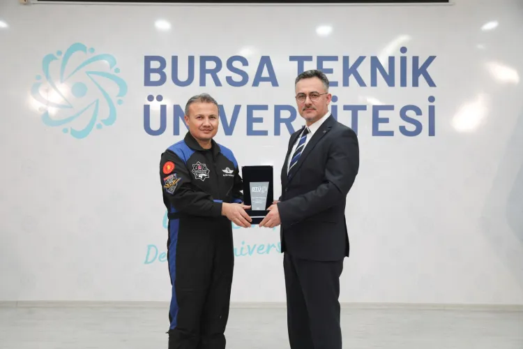 Türkiye’nin ilk astronotu Alper Gezeravcı, BTÜ’de öğrencilerle buluştu