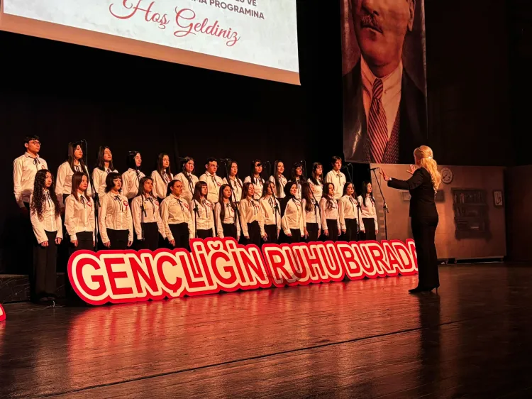 Bursa'da İstiklal Marşı ve Mehmet Akif Ersoy unutulmadı