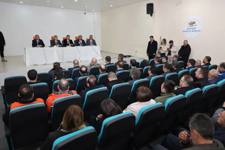 Artvin Valisi Ergün, Şavşatlı muhtarların sorunlarını dinledi