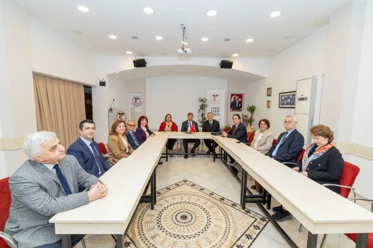 İzmir'de Başkan Tugay’dan sağlık emekçilerine teşekkür