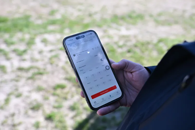 Manisa'da yeşil alanlarda akıllı sulama dönemi