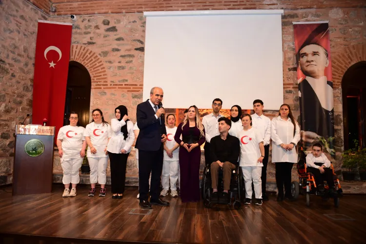 Bursa Osmangazi’de engelli çocuklardan gururlandıran gösteri
