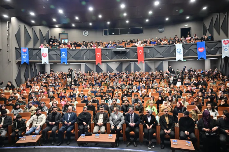 Dursun Ali Erzincanlı Bursa Yıldırım'da gönüllere dokundu