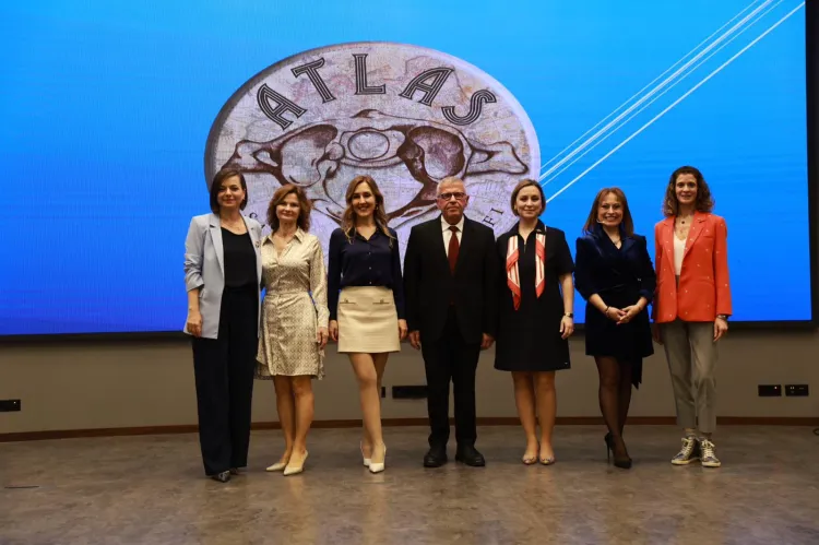 İzmir Karabağlar’da kadın hakları ve dayanışma vurgusu