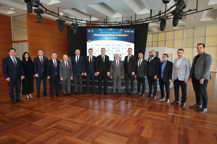 Bursa Büyükşehir ailesi bayramlaştı