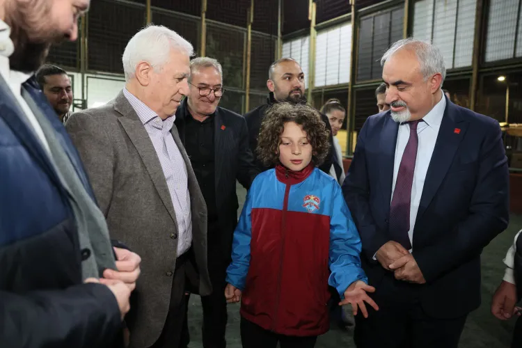 Bursa İnegöl'de gençler istedi, Başkan Bozbey yeniliyor