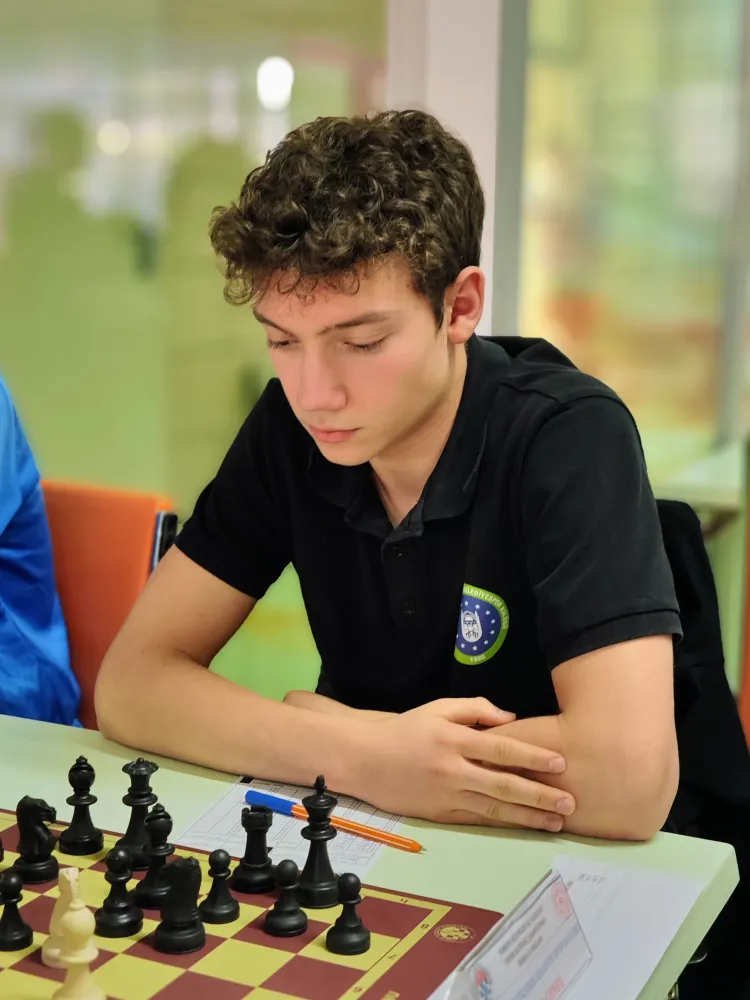 Satrançta Bursa Büyükşehir Belediyespor fırtınası