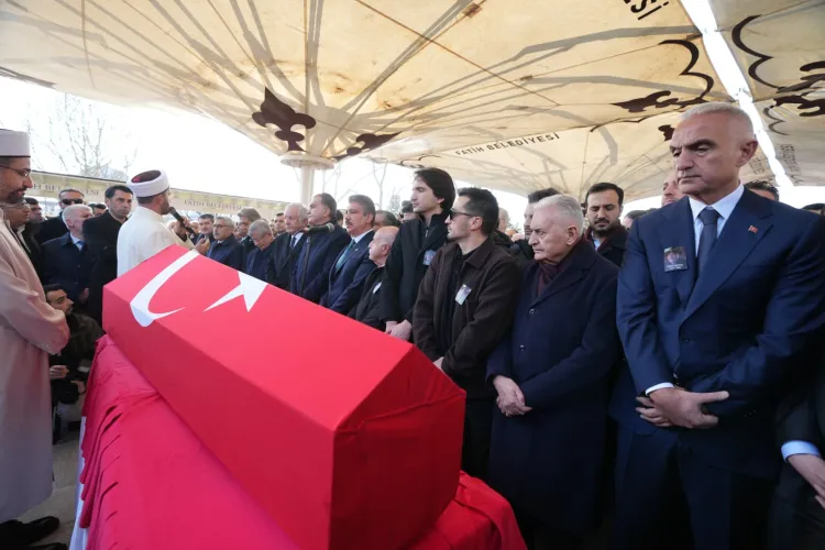 İlber Hoca son yolculuğuna uğurlandı