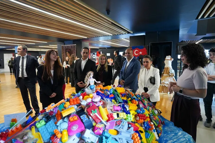 İstanbul Beylikdüzü’nde atıklar sanata dönüştü