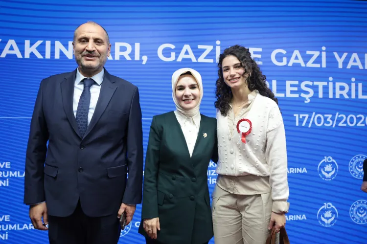 661 şehit, gazi ve yakını kamuya atandı... Şehit ve gazi çocuklarına '25 Yaş Tanıtım Kartı'