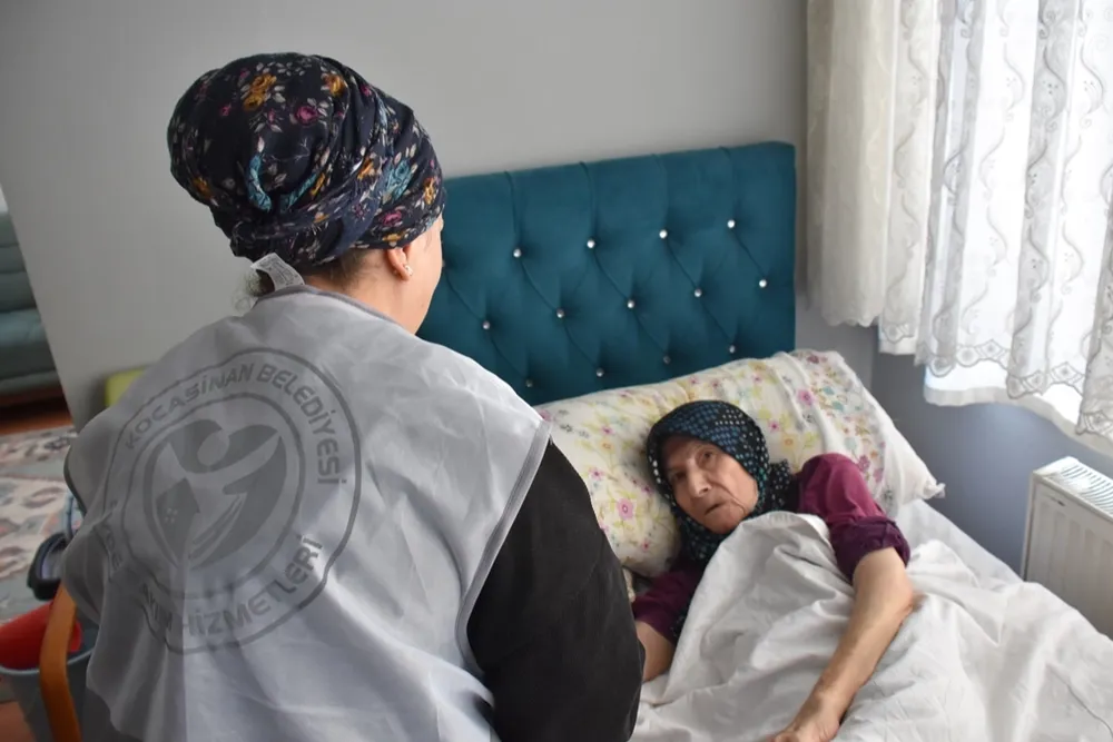 Kayseri Kocasinan'da evde bakım hizmeti ara vermiyor