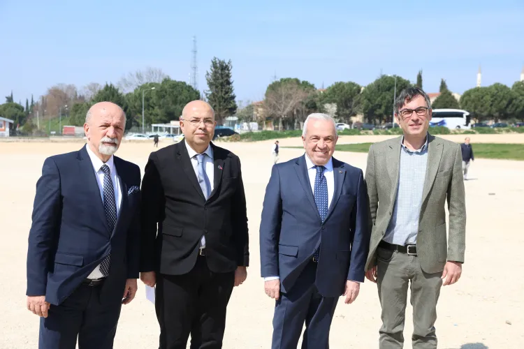 Başkan Özdemir: Nilüfer’in kalbi ve geleceği satılık değildir!