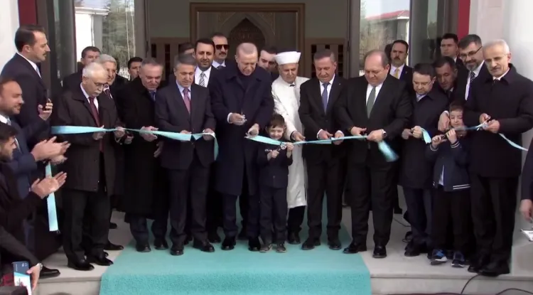 Erdoğan: Değerlerimizi ihya etmeyi sürdüreceğiz