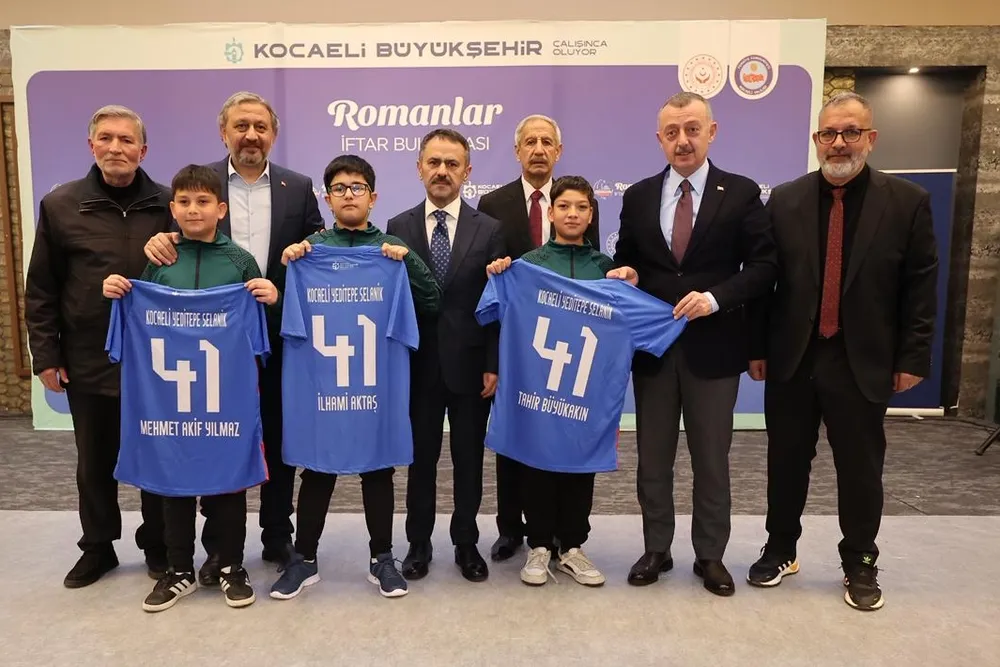 Kocaeli'de Başkan Büyükakın Roman iftarına katıldı