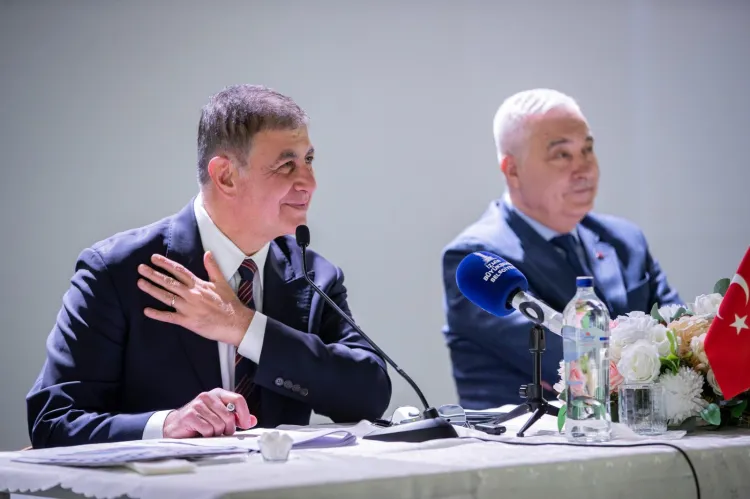 İzmir'de iki yılda mahallelerin 49 bin başvurusu çözüme kavuştu