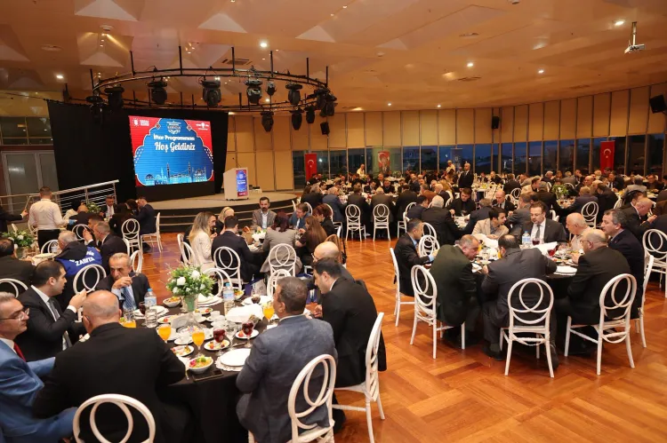 Bursa Büyükşehir Meclisi birlikte oruç açtı