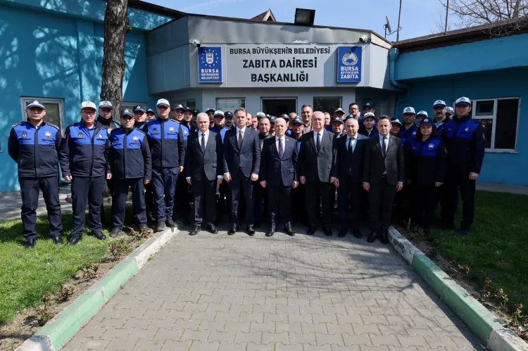 Bursa Büyükşehir Belediyesi dört koldan bayrama hazır