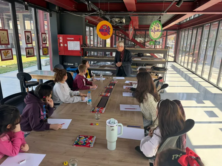 Bursa Nilüfer’de ara tatilde “Çocuklar Depoda”