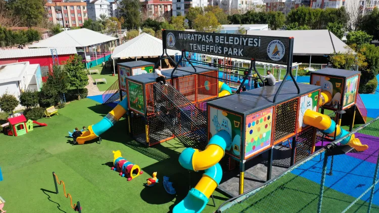 Antalya Muratpaşa'da sosyal tesisler bayramın ilk günü kapalı