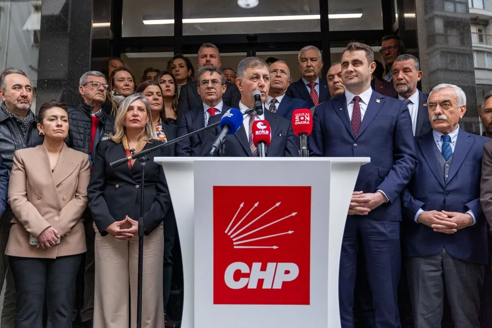 Meslek Fabrikası için tahliye kararına tepki