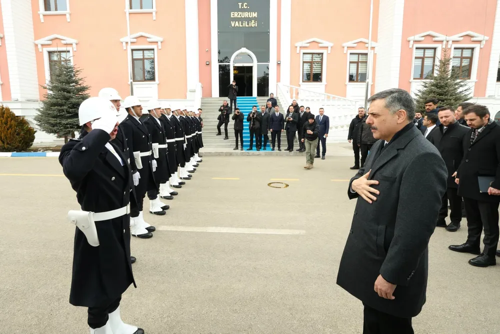 İçişleri Bakanı Mustafa Çiftçi dadaşlar diyarında... İlk bayramlaşmasını yaptı