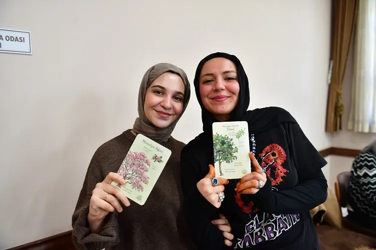 Bursa Osmangazi'de kadınlar haklarını masallarla anlattı