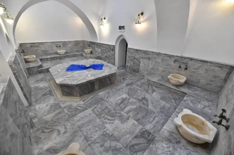 İzmir Büyükşehir kamulaştırdı, restore etti... O hamam için de Vakıflar devrede!