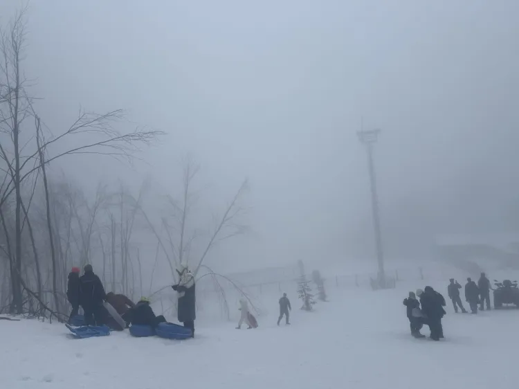 Kocaeli Kuzuyayla’da bayram sevinci karla buluştu
