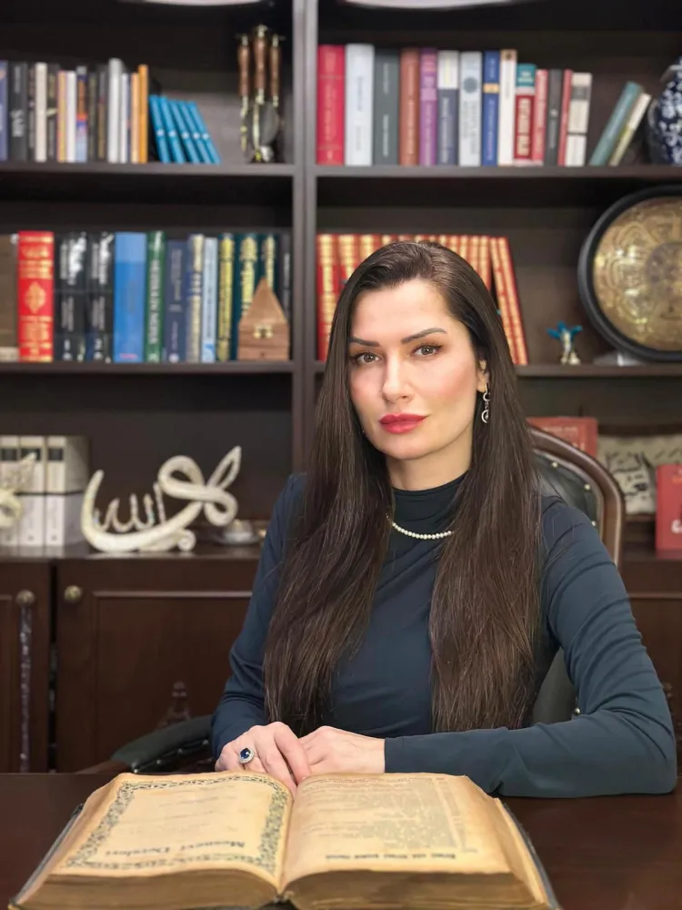 Hacer Özlem Çiçek’ten yeni kitap ‘Vakti Gelenin Yolu’