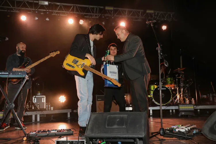 Bursa'da Can Ozan ile müzik dolu akşam