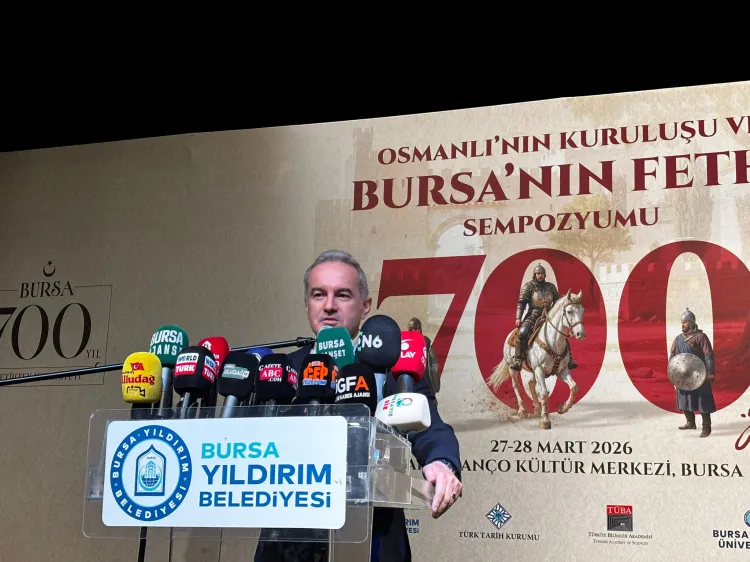 Bursa’nın fethinin 700. yılında anlamlı sempozyum... Bursa'nın tarihine ışık tutan sempozyum